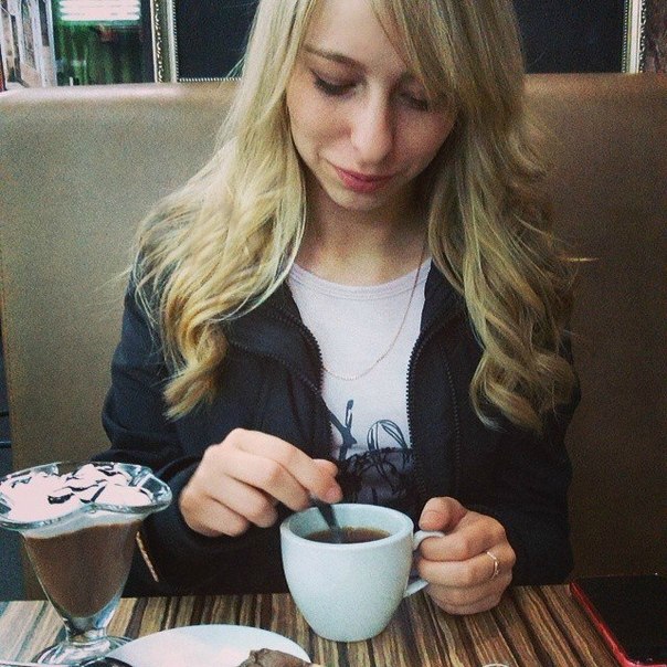 Как я полюбила книги, Аня